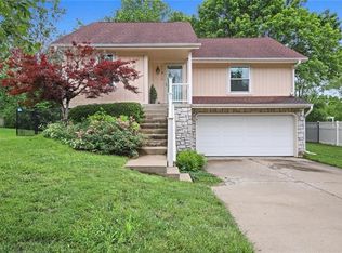 11913 Virginia Ave, Kansas City, MO 64146