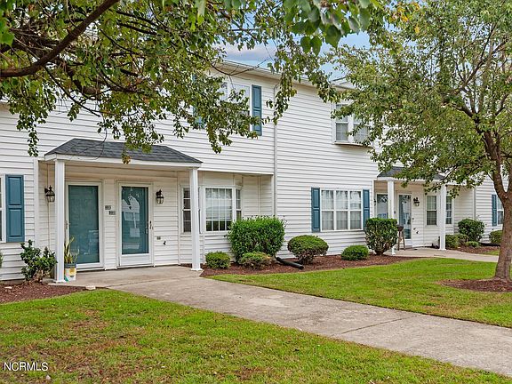 3rd image of 3979 Sterling Pointe Drive #Mmm6