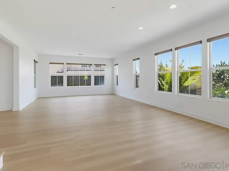 1124 Camino Levante — Photo 7