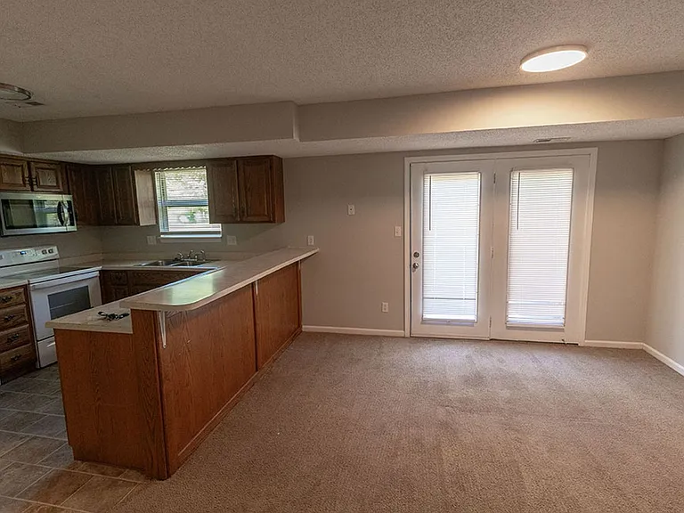 3602 Hermitage Rd — Photo 5