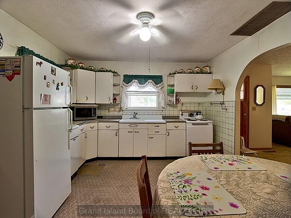 5th image of 1827 25th St