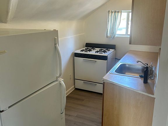 4th image of 287 Islip Ave Floor 1