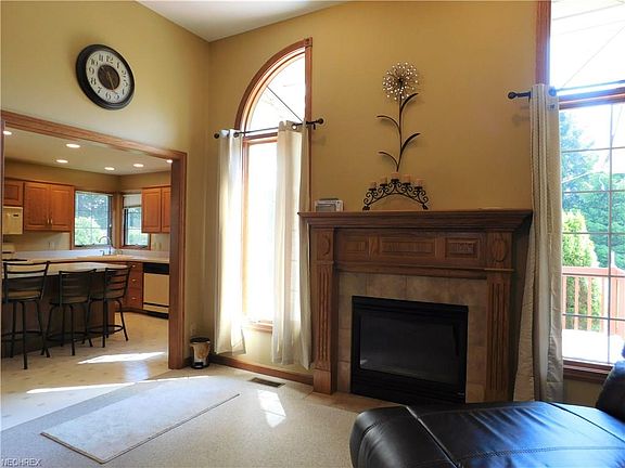 5th image of 4537 Deer Creek Dr