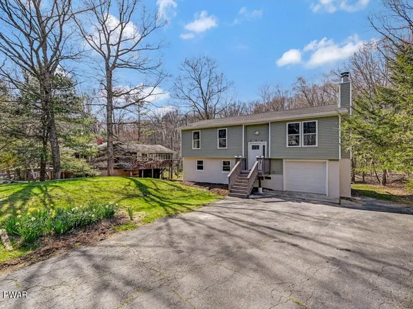 296 Wild Acres Dr, Dingmans Ferry, PA 18328
