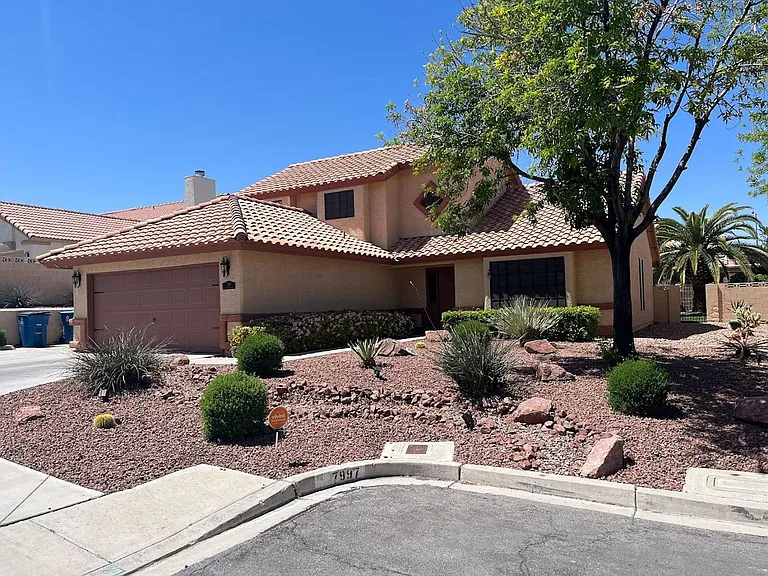 7997 Flametree Ct — Photo 3
