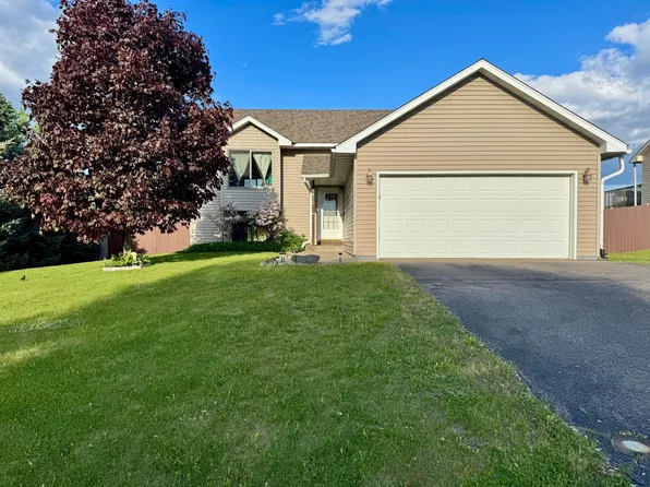 518 Mackenzie St, Somerset, WI 54025