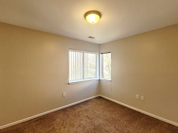5th image of 4920 Ivanrest Ave SW