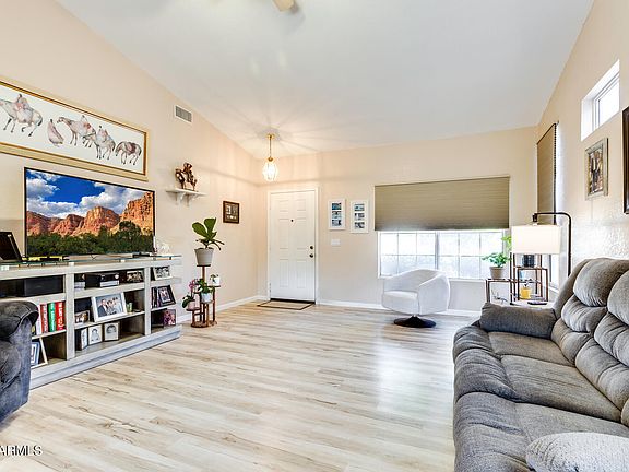 4th image of 17205 N LARKSPUR Lane