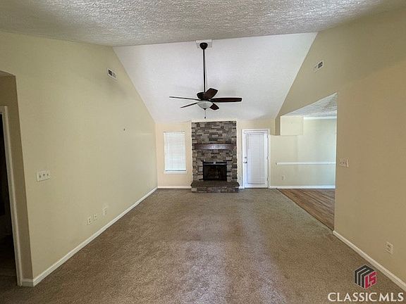 3rd image of 70 Beaver Creek Drive