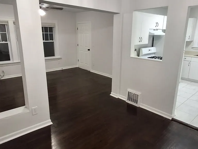 714 Van Wie Ave — Photo 1