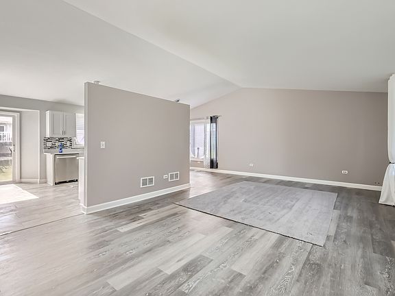 2nd image of 18006 Vista Dr