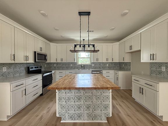 4th image of 1041 Fairway Ridge Drive