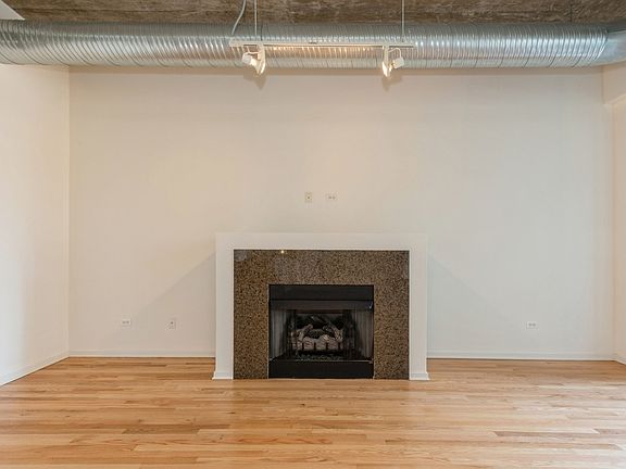 5th image of 849 N Franklin St Unit 1008