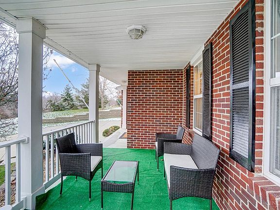 5th image of 5401 Emilys Oak Ct