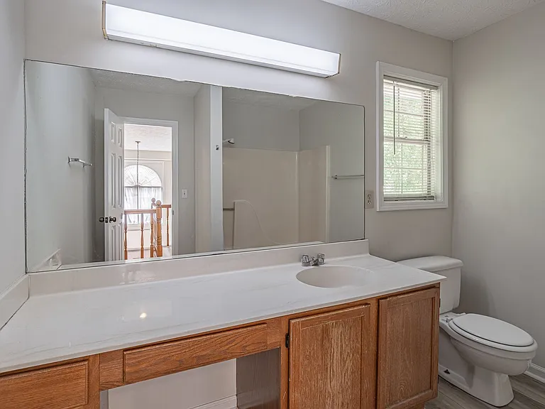2402 Betsy Ct SW — Photo 31