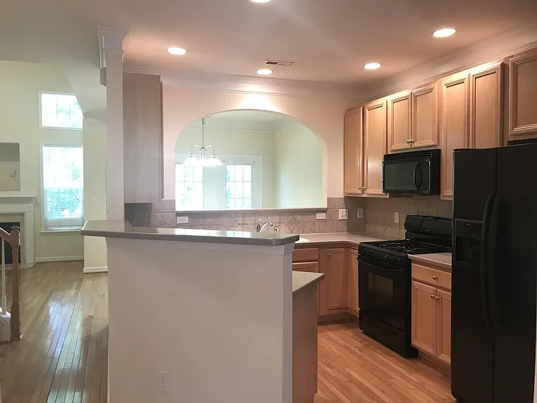 6006 Kohler Ln — Photo 60