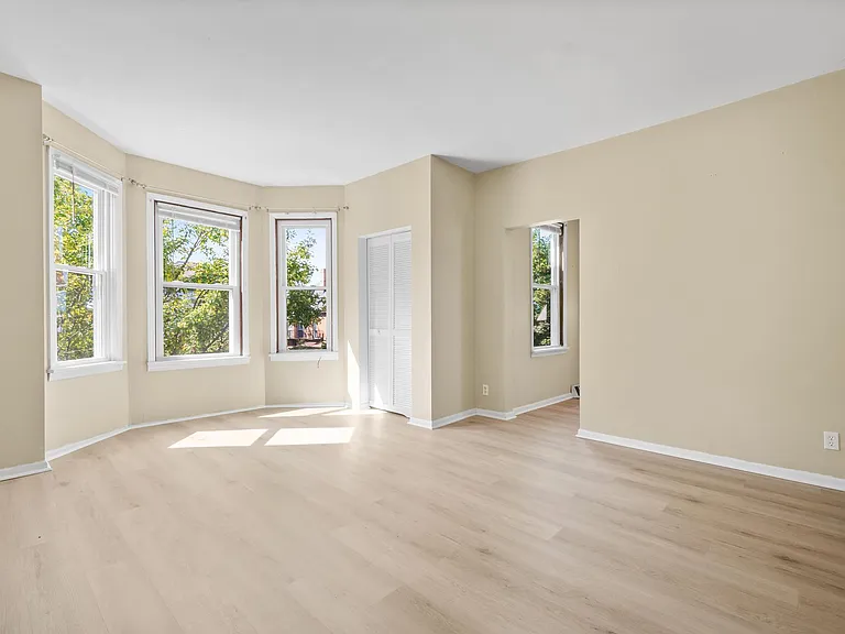 510 Dawson Ave — Photo 6