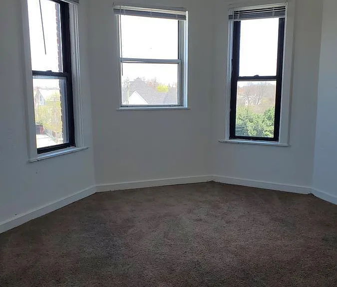 409 W Bancroft St #203 — Photo 5