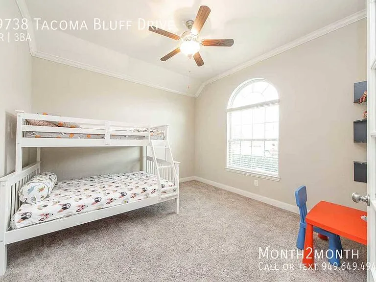 19738 Tacoma Bluff Dr — Photo 15