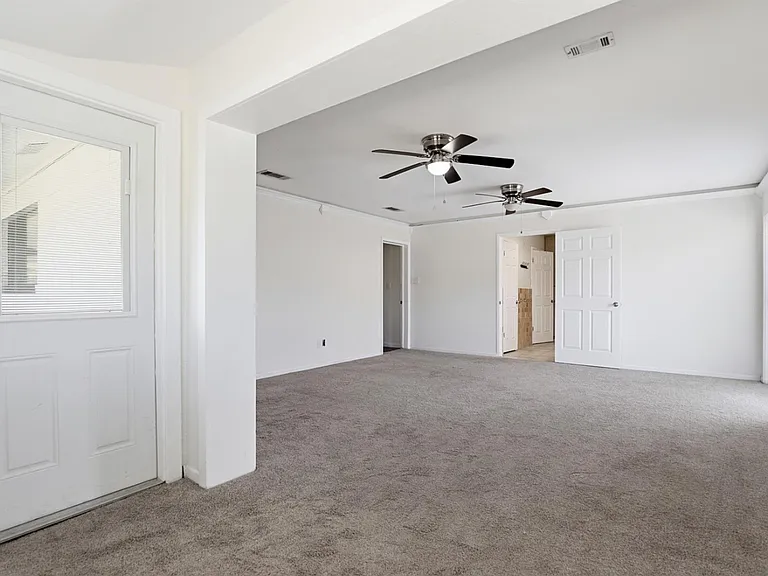 128 Skyview Ter — Photo 12