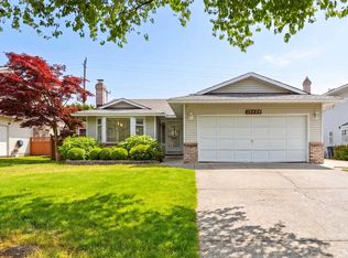 15429 95th Ave, Surrey, BC V3R9E4