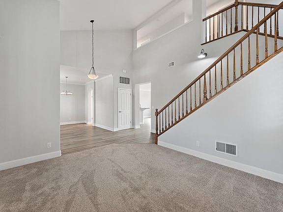 4th image of 329 Spyglass Way