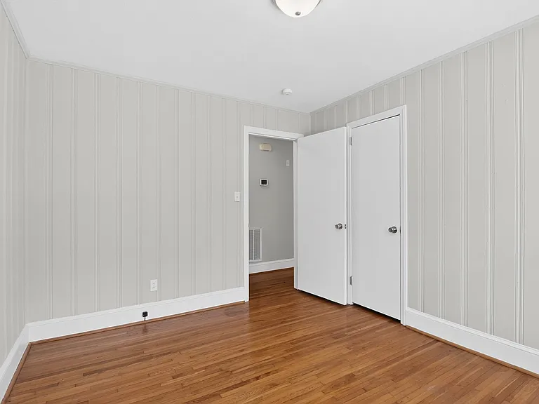 2309 Lanier Ave — Photo 15