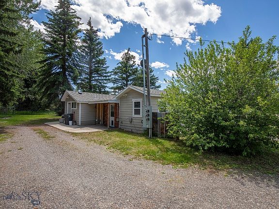 3rd image of 370 Lower Rainbow Rd