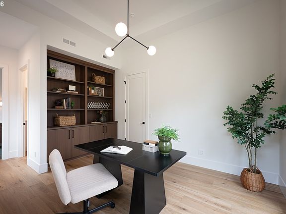 3rd image of 4487 Westbay Rd