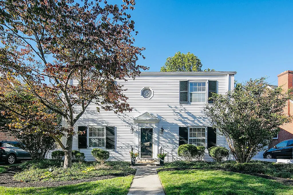 14 Ashmore Dr photo 1