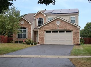 1496 Misty Ln, Bolingbrook, IL 60490