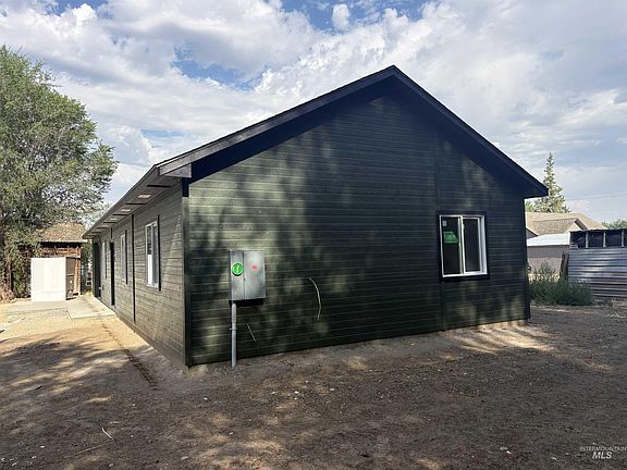 3rd image of 510 Baggins Ln