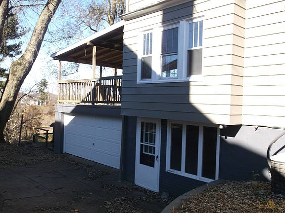5th image of 351 Saint Clair Ave