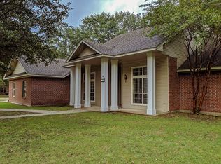 206 Oklahoma St, Huntington, TX 75949