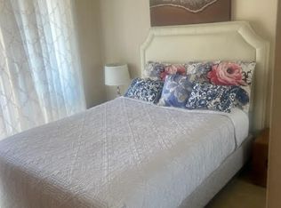 5240 Fiore Ter #J, San Diego, CA 92122