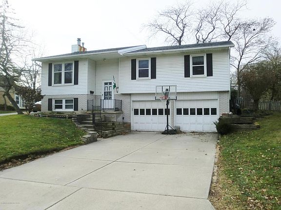 2nd image of 129 Kenberry Dr