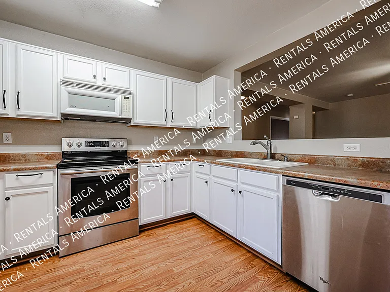 9404 W Terri Lee Dr — Photo 6