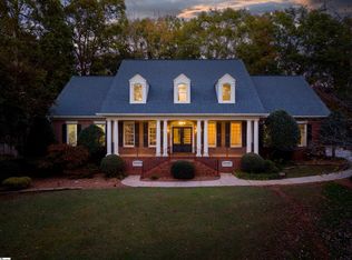 219 Walnut Trace Ct, Simpsonville, SC 29681