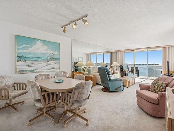 3rd image of 6105 BAHIA DEL MAR CIRCLE #686
