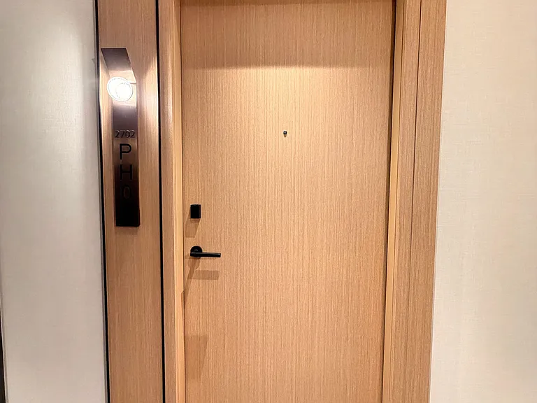 60 Central Park Dr #Penthouse 02 — Photo 6