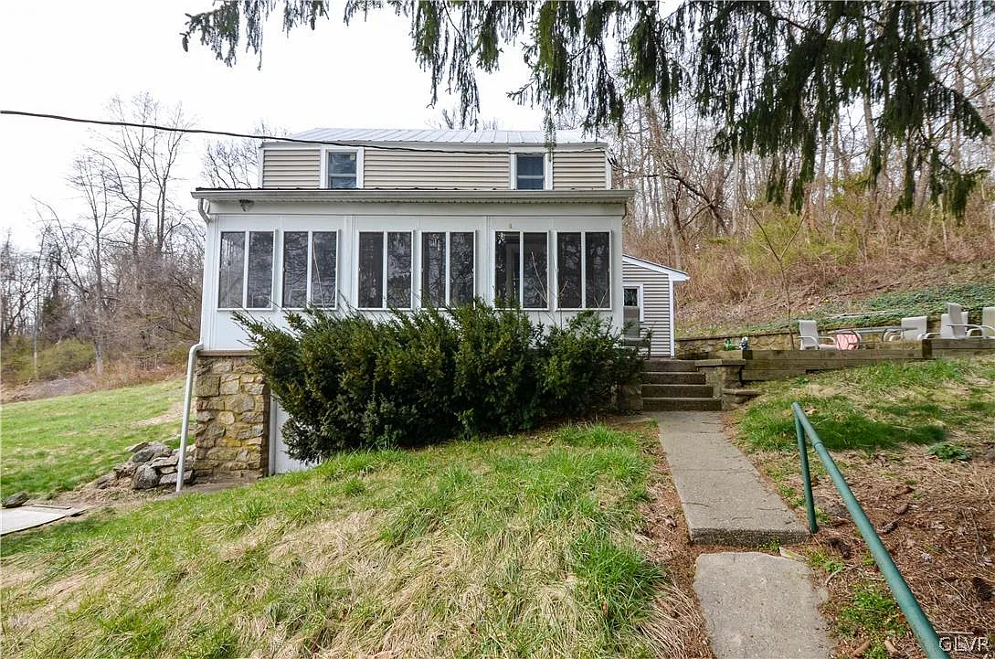 1065 Route 173 photo 1