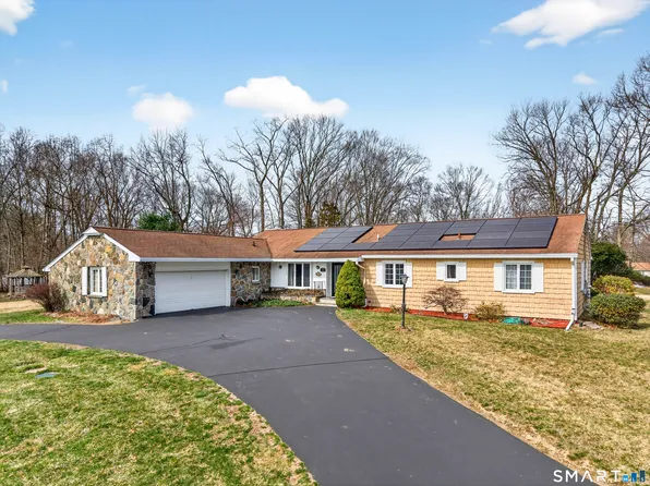 1 Tanglewood Drive, Norwich, CT 06360