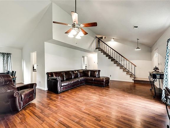5th image of 2336 Abbington Ln