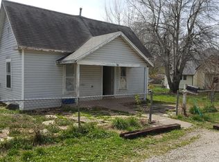 206 W Lee St, Aurora, MO 65605