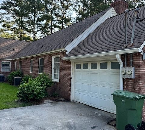 2nd image of 125 Holly Dr