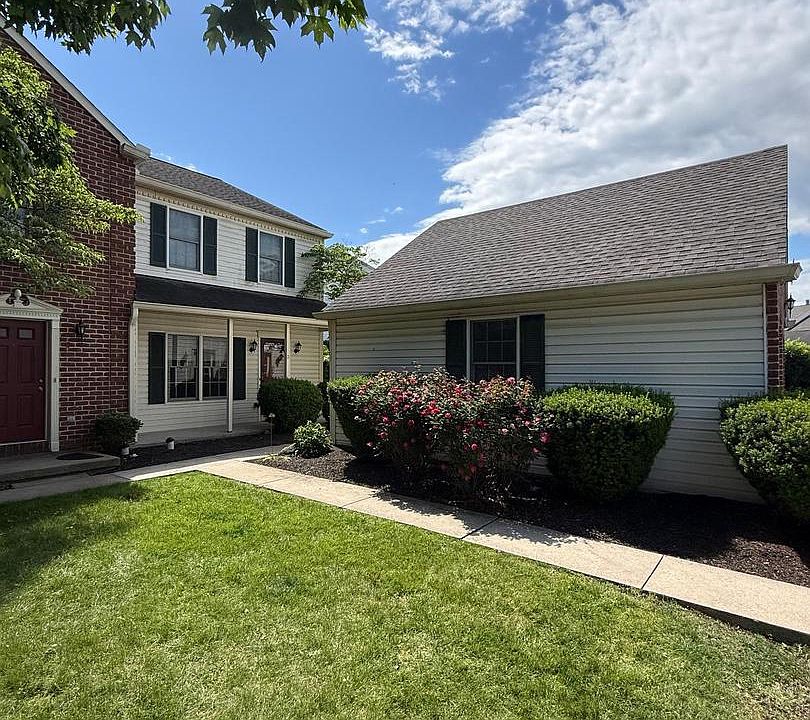 1st image of 2063D Raleigh Rd