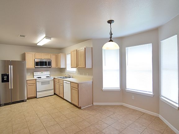 4th image of 2606 Southwood Dr