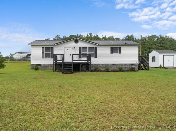 5594 Calloway Rd, Raeford, NC 28376