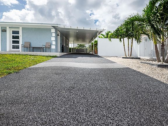 3rd image of 5036 NW 186th Street