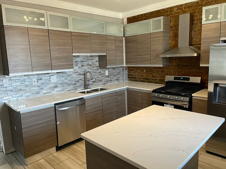 6500 S Rhodes Ave #2 — Photo 8